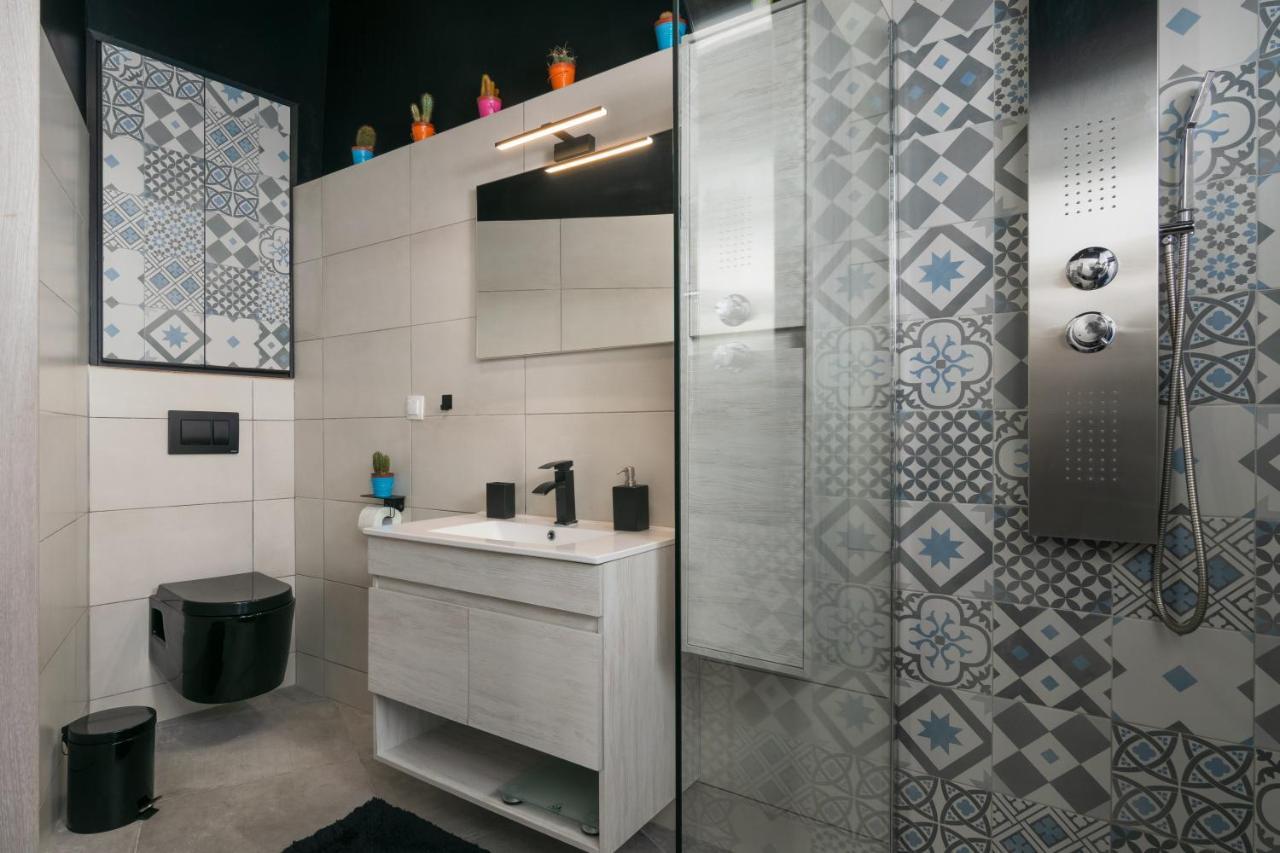 Milos Guesthouse Triovasalos Экстерьер фото